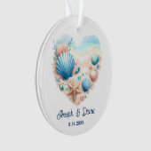 Personalized Valentine Anniversary Seashell Heart Ornament (voorkant)