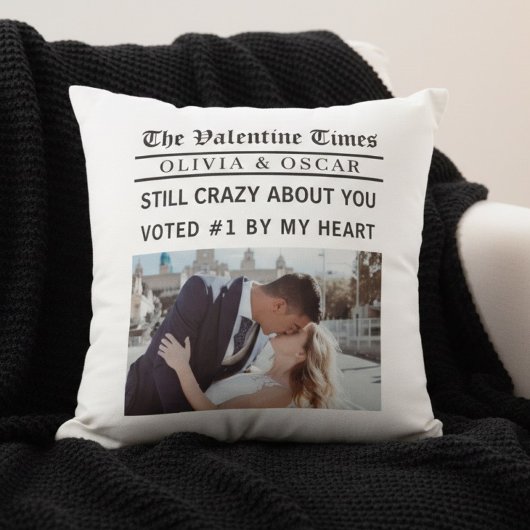 Personalized Valentine Newspaper Photo  Kussen