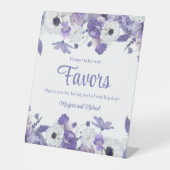 Personalized Violet Purple Flowers Wedding Reclamebord Met Voetstuk (Voorkant)