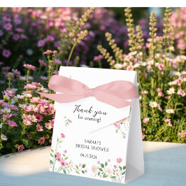 Personalized wedding favor boxes for guests bedankdoosjes