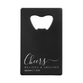 Personalized Wedding Gifts Black White Cheers Creditkaart Flessenopener (Achterkant)