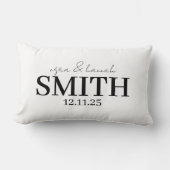 Personalized Wedding Pillow, Last Name & Date Kussen (Voorkant)