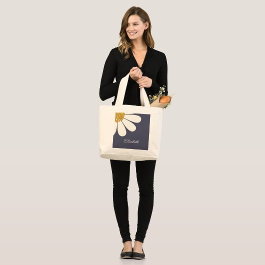 Personalized White Daisy Floral Design | Custom Grote Tote Bag (Voorkant (model))