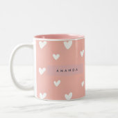 Personalized White Heart Pattern on Blush  Tweekleurige Koffiemok (Links)