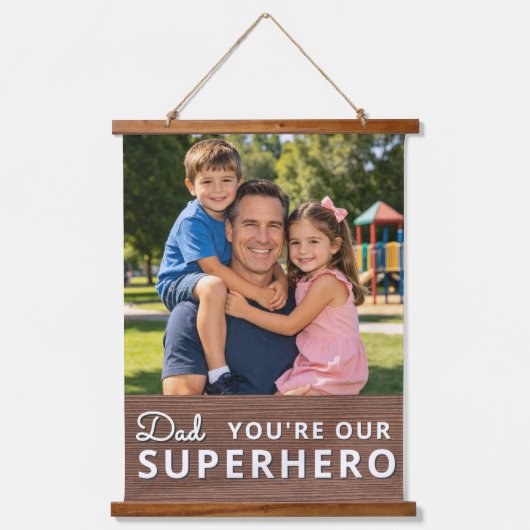 Personalized with photo and text hangend wandkleed (Voorkant)