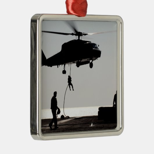 Personeel snel-touw uit een SH-60F Metalen Ornament (Rechts)