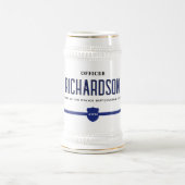 Personeelsleden van de politie met een blauwe lijn bierpul (Center)