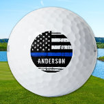 Personeelsleden van de politie van de thin Blue Li Golfballen<br><div class="desc">Thin Blue Line Police Golf Balls - Amerikaans vlagontwerp in de kleuren van de vlag van de politie, met een slecht ontwerp. Deze gepersonaliseerde politiegolfballen zijn perfecte geschenken van politieagenten, gepensioneerde cadeaus van de politie, geschenken van politieagenten. Geef deze politie een personificatie voor blauwe golfballen met de naam van de...</div>