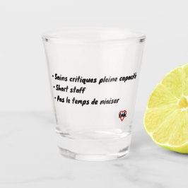 Personeelstekort Shot Glas