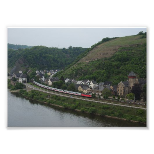 Personenzug in Kobern-Gondorf Foto Afdruk (Voorkant)