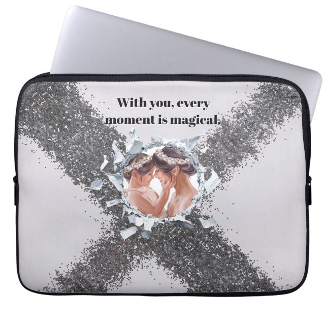 PERSONILIZE TEXT AND PICTURE  LAPTOP SLEEVE (Voorkant)