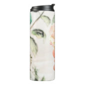 Persoon die consumptie-ijs bevat met drie aroma's  thermosbeker (Gedraaid links)