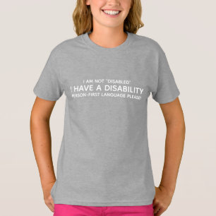 Persoon met een beperking eerst t-shirt