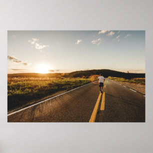 Persoon onderweg in de ochtend poster