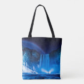PERSOON VOOR WATERFALLEN TIJDENS DE NACHTTIJD TOTE BAG (Achterkant)