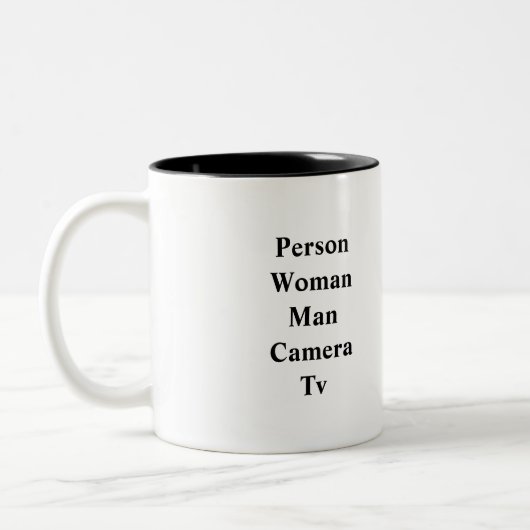 Persoon vrouw man camera tv Trump citeert grappig  Tweekleurige Koffiemok (Links)