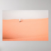 PERSOON WALKING ON DESERT POSTER (Voorkant)