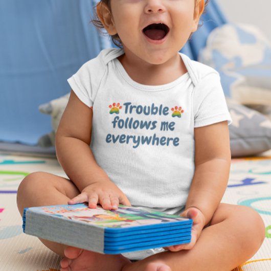 Persoonlijk aangepaste malle baby- en honden- romper