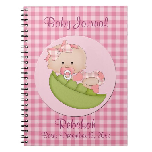 Persoonlijk babymeisje in een podroze Baby Journal Notitieboek (Voorkant)