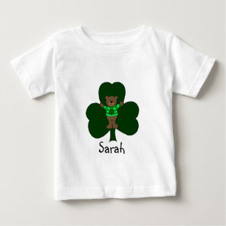 Persoonlijk Beer en Shamrock-shirt