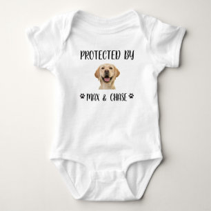 Persoonlijk beschermd door honden shirt, Beschermd Romper