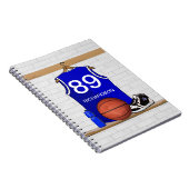 Persoonlijk blauw en wit Basketball Jersey Notitieboek (Rechterzijde)