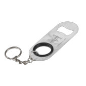 Persoonlijk Bruidsjonker Monogram en Naam Mini Flessenopener (Voorkant Gekanteld)