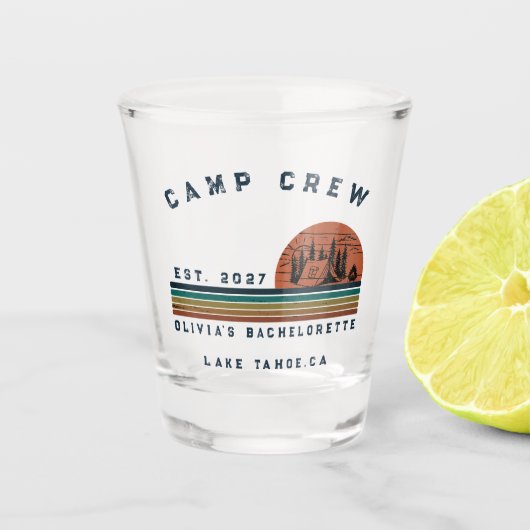 Persoonlijk Camping Weekend Vriendinnengroep Shot Glas (Voorkant)
