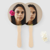 Persoonlijk gezicht op een foto-prop op een scherm handwaaier (Voorkant en achterkant)