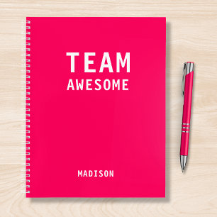 Persoonlijk grappig roze team collega cadeau notitieboek