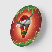 Persoonlijk Kerstmis Monogram V met Kerstman Hoed Ronde Klok (Hoek)