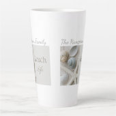 Persoonlijk kustschelpengeschenk voor het strandhu latte mok (Voorkant)