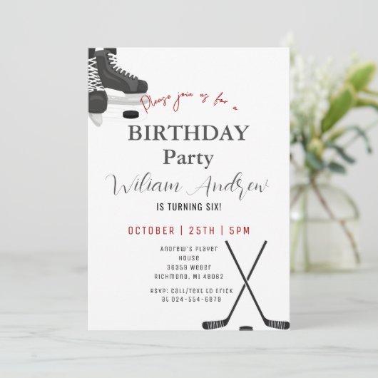 Persoonlijk minimalistisch hockey verjaardagsfeest kaart (Staand voorkant)