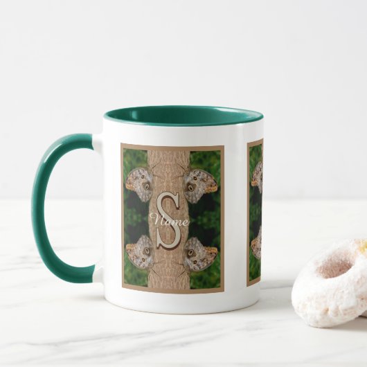 Persoonlijk monogram eerste letter naam vlinder ku mok (Met donut)
