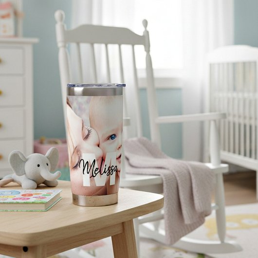 Persoonlijk monogram en foto geïsoleerde drinkbeker