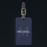 Persoonlijk monogram en naam Navyblauw Bagagelabel<br><div class="desc">Persoonlijk monogram en naam cadeau
gekenmerkt door een gepersonaliseerde naam in het wit en monogram in licht navyblauw als achtergrond,  in klassieke schreeflettertype, 
op een navyblauwe achtergrond.

Perfect als kerstcadeau,  vaderdagcadeau,  bedankcadeau voor bruidsjonkers en cadeau voor speciale gelegenheden.</div>