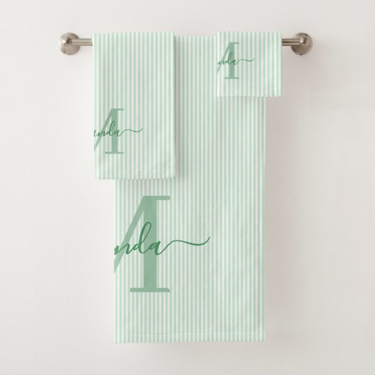 Persoonlijk Monogram Groene en Witte Strepen Bad Handdoek (Insitu)