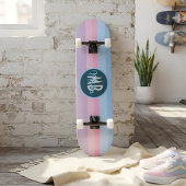 Persoonlijk monogram pastelroze en blauwe streep skateboard