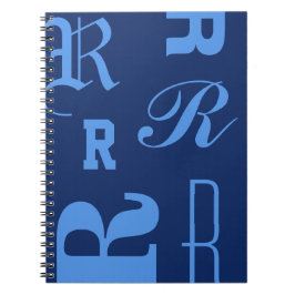 Persoonlijk monogram, typografie initialen, blauw notitieboek