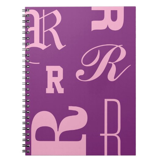 Persoonlijk monogram, typografie initialen, paars notitieboek (Voorkant)