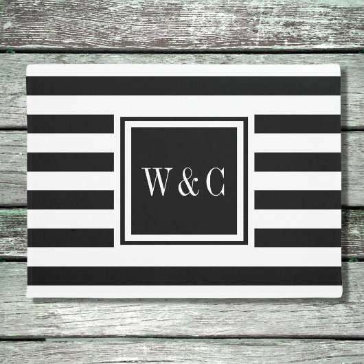 Persoonlijk monogram zwart en wit gestreept deurmat