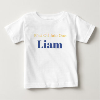 Persoonlijk opstijgen in een verjaardags T-shirt