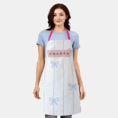 Persoonlijk Pastelblauw Strikpatroon Schort (Gedragen)