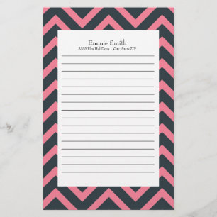 Persoonlijk roze en zwart chevronpatroon briefpapier