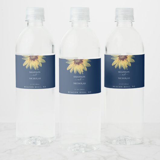 Persoonlijk Rustic Sunflower Wedding Waterfles Etiket (Flessen)