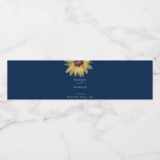 Persoonlijk Rustic Sunflower Wedding Waterfles Etiket (Enkel label)