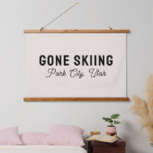 Persoonlijk Stad Berg Naam Canvas 'Gone Skiing' Hangend Wandkleed (Slaapkamer)