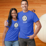 Persoonlijk Volleybalteam, naam en nummer van spel T-shirt<br><div class="desc">Dit gepersonaliseerde Volleybalontwerp is voorzien van een zwarte en witte volleybaltekening, het jersey nummer van uw speler en uw eigen tekst - naam van de speler, naam van de coach, naam van het team, enz. U kunt de achtergrondkleur ook aanpassen om uw teamkleuren aan te passen - klik op aanpassen...</div>