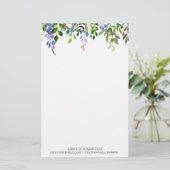 Persoonlijk wit met paarse bloemen briefpapier (Staand voorkant)
