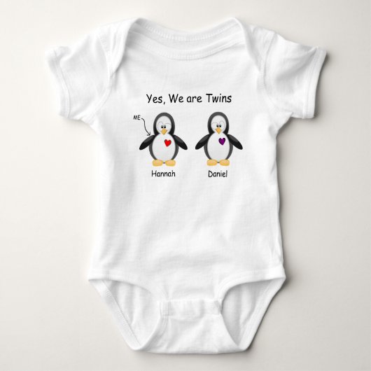 Persoonlijke Baby Ja, we zijn tweelingen pinguïn Romper (Voorkant)